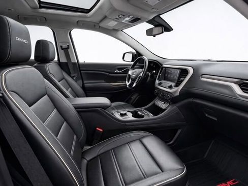 Used 2020 GMC Acadia Denali w/ Denali Ultimate Package image 15