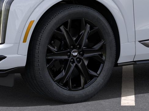 New 2027 Cadillac Optiq V w/ LPO, ONYX Package AWD/4WD image 9