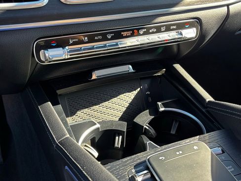 Used 2025 Mercedes-Benz GLE 450 4MATIC image 19