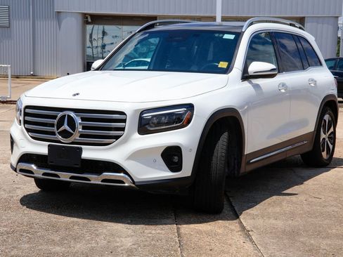 Used 2025 Mercedes-Benz GLB 250 4MATIC image 24