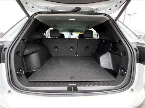 Used 2023 Chevrolet Equinox LT image 26