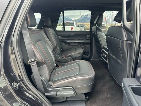 Used 2023 Ford Expedition Limited image 13