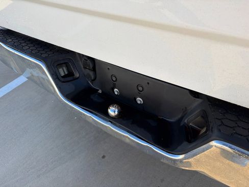 Used 2017 RAM 1500 Classic SLT image 33