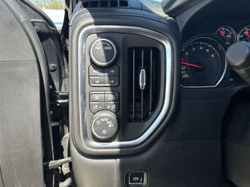 Used 2020 Chevrolet Silverado 1500 LT Trail Boss AWD/4WD image 19