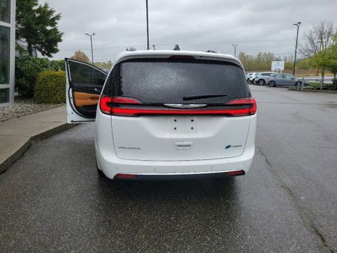 Used 2023 Chrysler Pacifica Pinnacle image 18