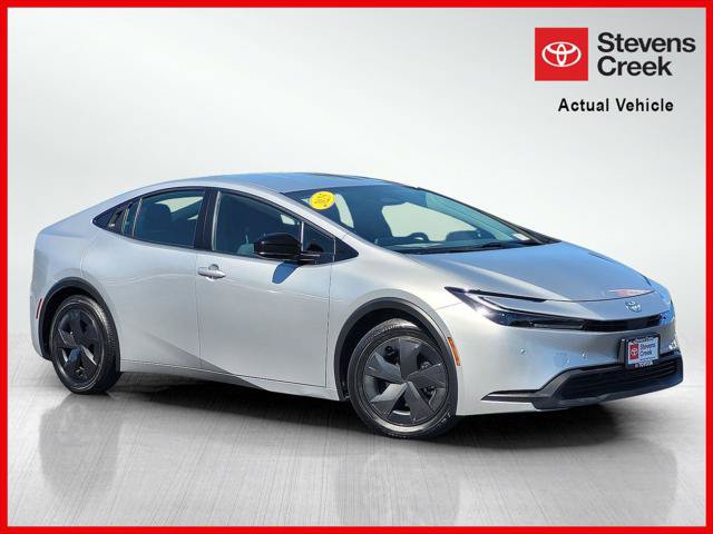 Certified 2025 Toyota Prius LE FWD image 1