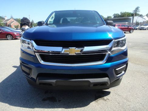 Used 2019 Chevrolet Colorado W/T w/ WT Convenience Package AWD/4WD image 2