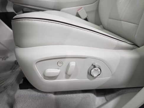 New 2026 Buick Enclave Avenir w/ Super Cruise Package AWD/4WD image 33