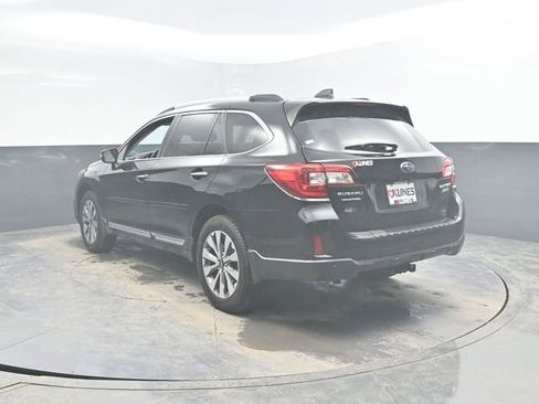 Used 2017 Subaru Outback 2.5i Touring w/ Popular Package #5A image 8