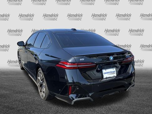 Used 2024 BMW i5 eDrive40i w/ Executive Package RWD image 8