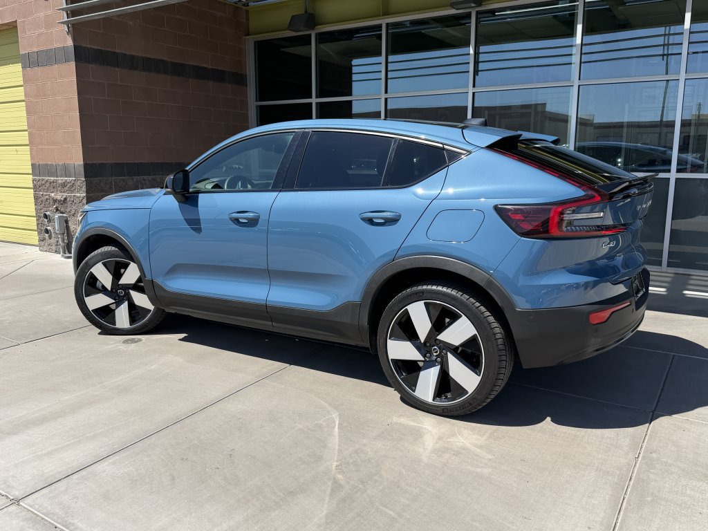 Used 2023 Volvo C40 P8 Recharge Ultimate AWD/4WD image 5