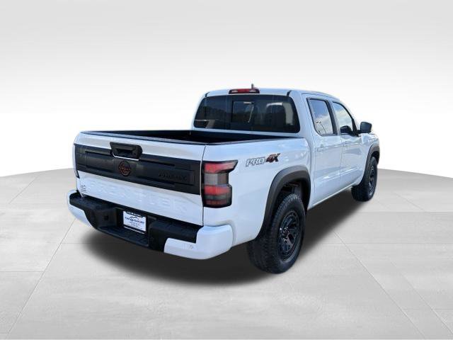 Used 2026 Nissan Frontier PRO-4X AWD/4WD image 2