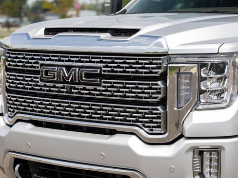 Used 2022 GMC Sierra 3500 Denali w/ Denali Ultimate Package AWD/4WD image 26