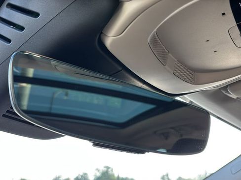 Certified 2025 Volvo XC60 B5 Plus AWD/4WD image 23