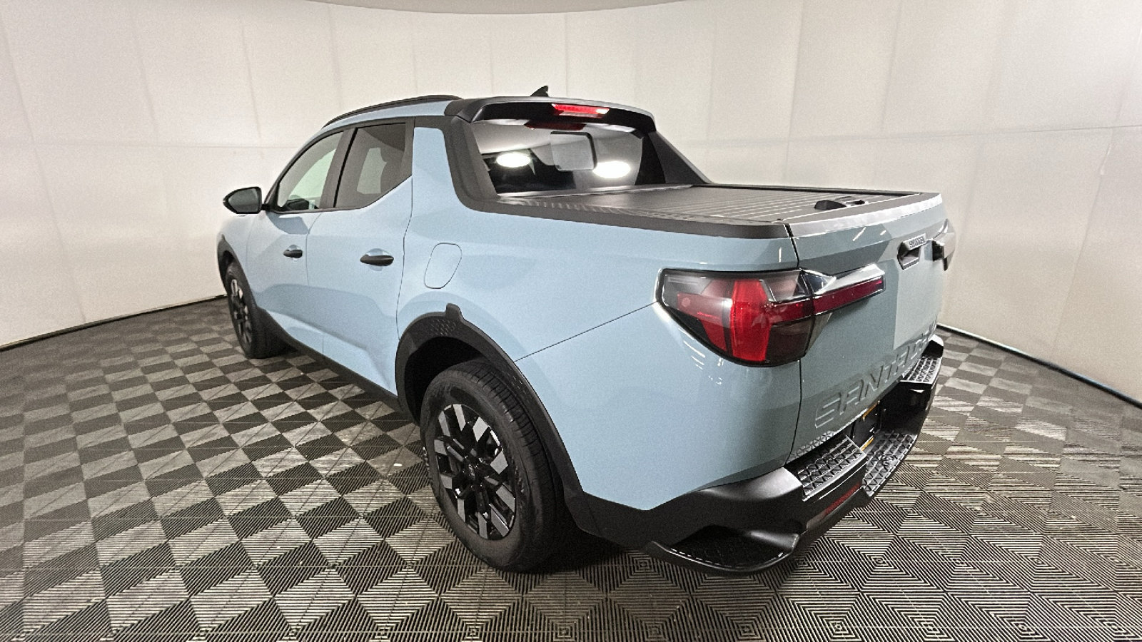 Used 2025 Hyundai Santa Cruz SEL FWD image 5