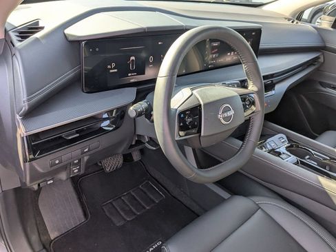Used 2025 Nissan Murano SV w/ Cargo Package AWD/4WD image 10