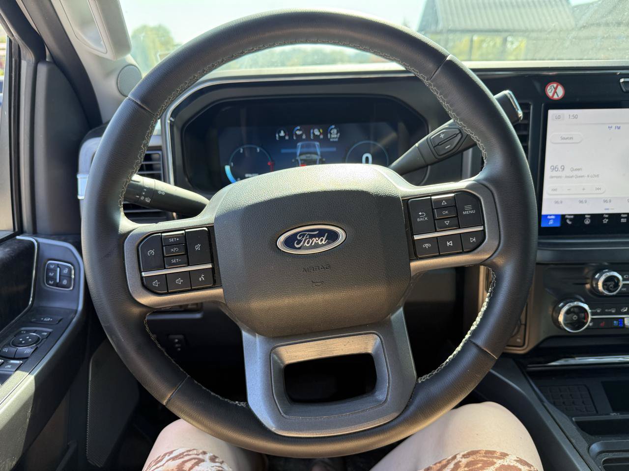 Used 2026 Ford F250 Lariat AWD/4WD image 14