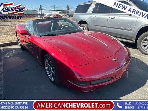 Used 2000 Chevrolet Corvette Convertible w/ Performance Handling Pkg RWD image 1