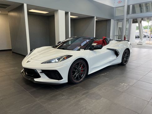 Used 2023 Chevrolet Corvette Stingray Premium Conv w/ Z51 Performance Package RWD image 40