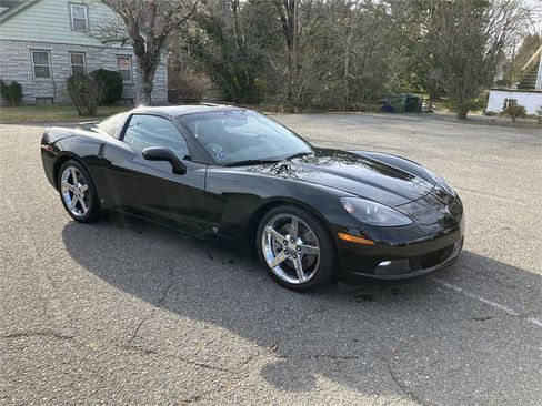 Used 2006 Chevrolet Corvette Coupe w/ Preferred Equipment Group image 7