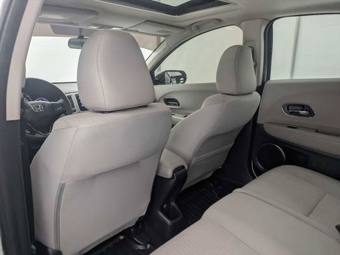 Used 2018 Honda HR-V EX image 19