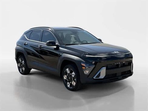 Certified 2025 Hyundai Kona SEL image 7