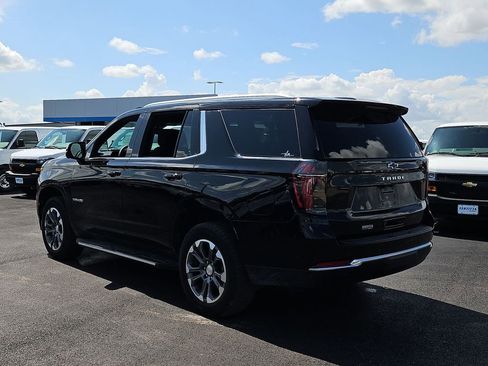 Used 2025 Chevrolet Tahoe LS RWD image 15