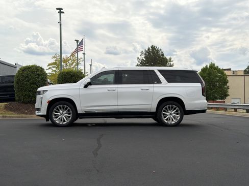 Used 2023 Cadillac Escalade ESV Premium Luxury AWD/4WD image 15