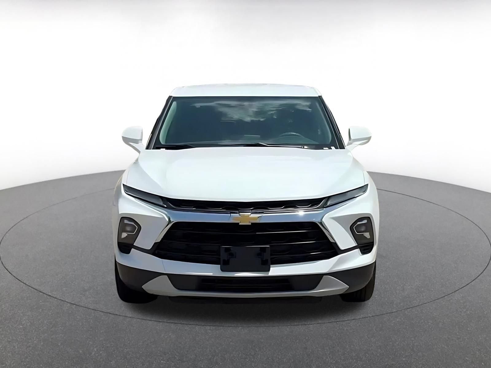 Used 2025 Chevrolet Blazer LT FWD image 4
