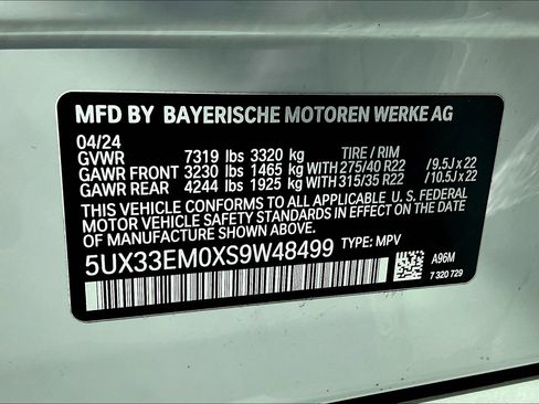 Used 2025 BMW X7 M60i image 30