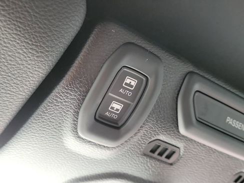 Used 2021 Jeep Wrangler Unlimited Rubicon AWD/4WD image 33