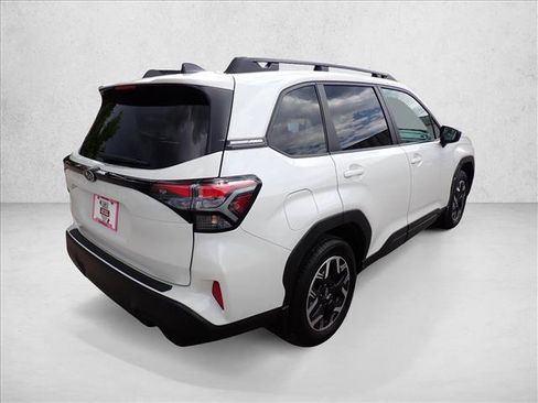 Used 2026 Subaru Forester Premium AWD/4WD image 4