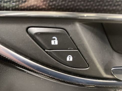 Certified 2023 Buick Envision Essence w/ Sport Touring Package image 23