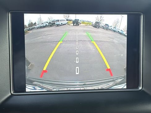 Used 2019 Jeep Grand Cherokee Laredo image 24