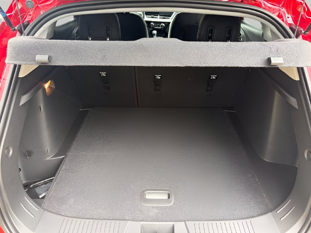 New 2026 Chevrolet Trax LT w/ LT Convenience Package FWD image 7