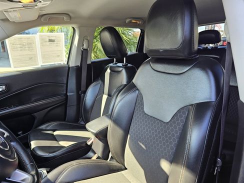 Used 2019 Jeep Compass Latitude w/ Popular Equipment Group image 24