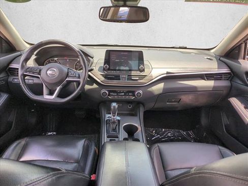 Used 2019 Nissan Altima 2.5 Platinum FWD image 18