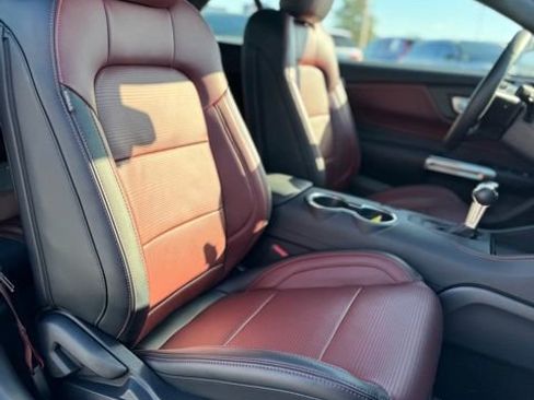 Used 2025 Ford Mustang Premium image 26