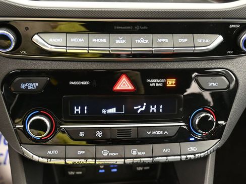 Used 2018 Hyundai Ioniq Blue image 27