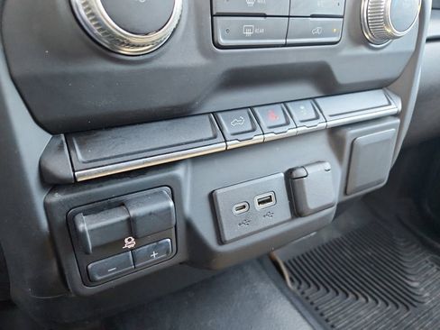 Used 2021 GMC Sierra 2500 4x4 Crew Cab w/ Convenience Package image 27