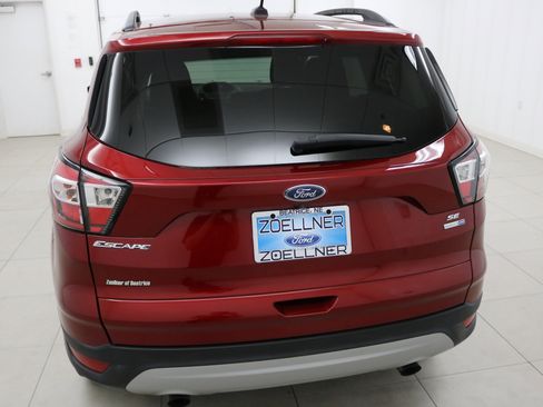 Used 2018 Ford Escape SE w/ Ford Safe & Smart Package image 8