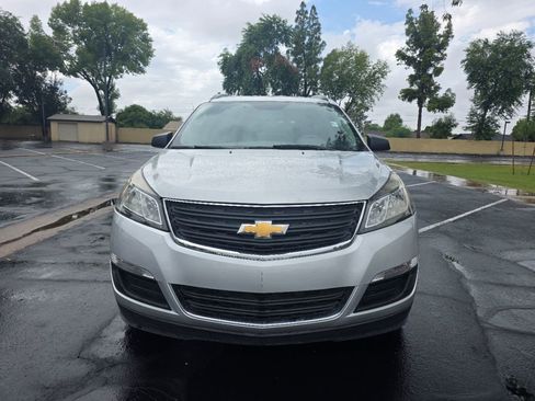 Used 2017 Chevrolet Traverse LS image 7