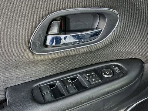 Used 2022 Honda HR-V EX image 24