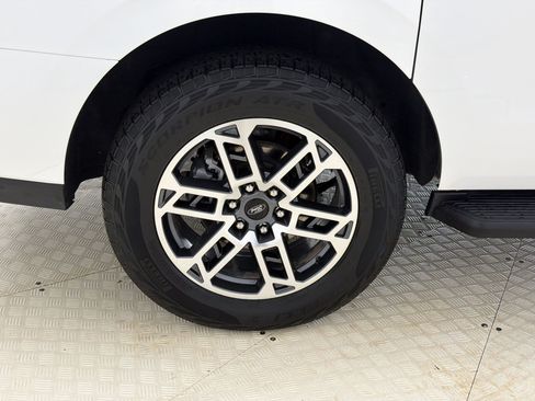 Certified 2025 Ford Expedition Max Active AWD/4WD image 13