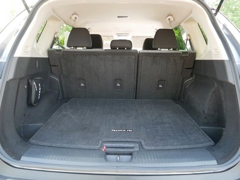 Certified 2023 Nissan Rogue SV AWD/4WD image 18