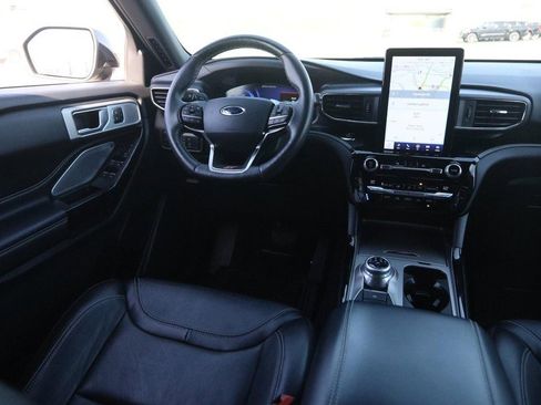 Used 2021 Ford Explorer ST w/ Equipment Group 401A AWD/4WD image 24