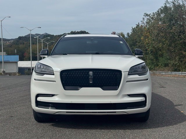 Used 2023 Lincoln Aviator Reserve w/ Equipment Group 201A AWD/4WD image 26