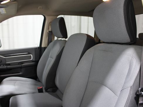 Used 2019 RAM 2500 Big Horn AWD/4WD image 4