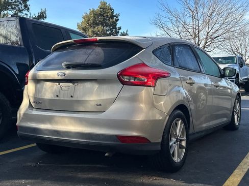 Used 2015 Ford Focus SE image 2