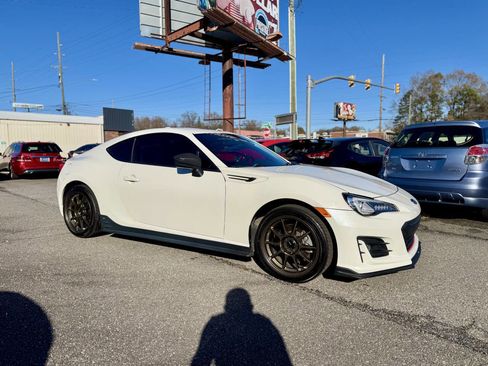 Used 2017 Subaru BRZ Limited image 5